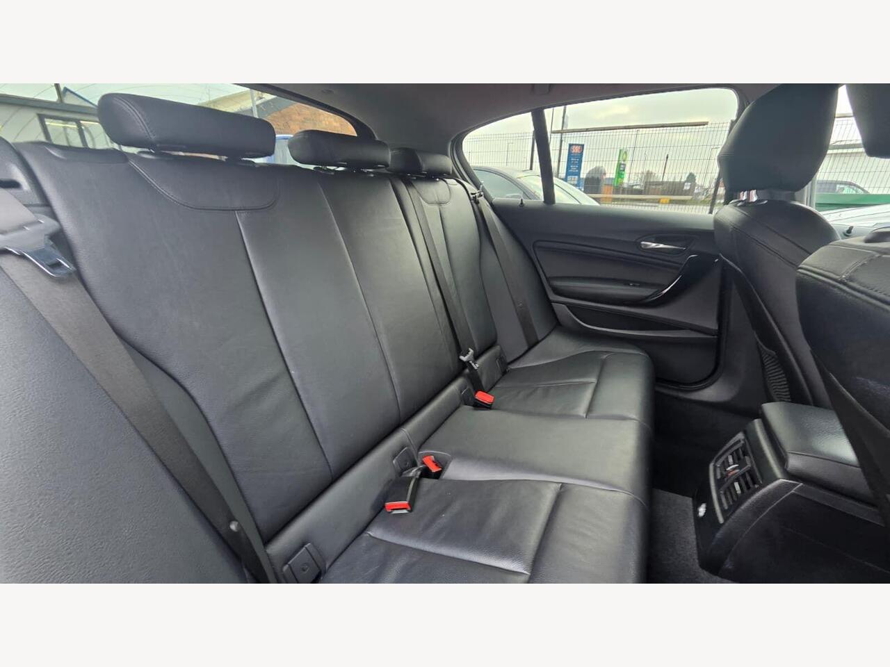 BMW 1 Series YC67GYX