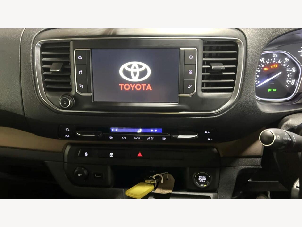Toyota PROACE Verso RJ21DXX