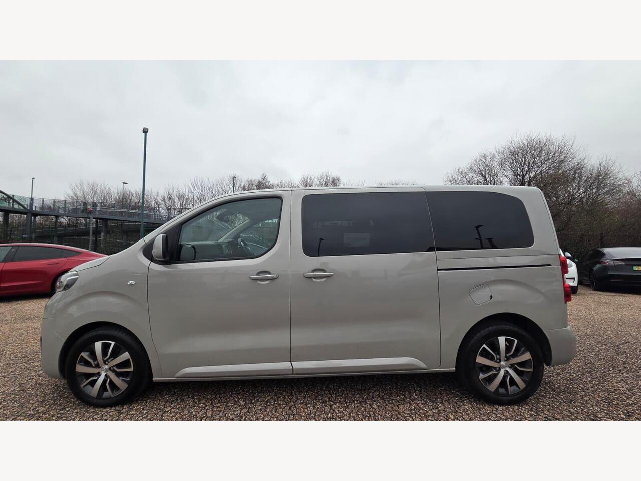Toyota PROACE Verso RJ21DXX