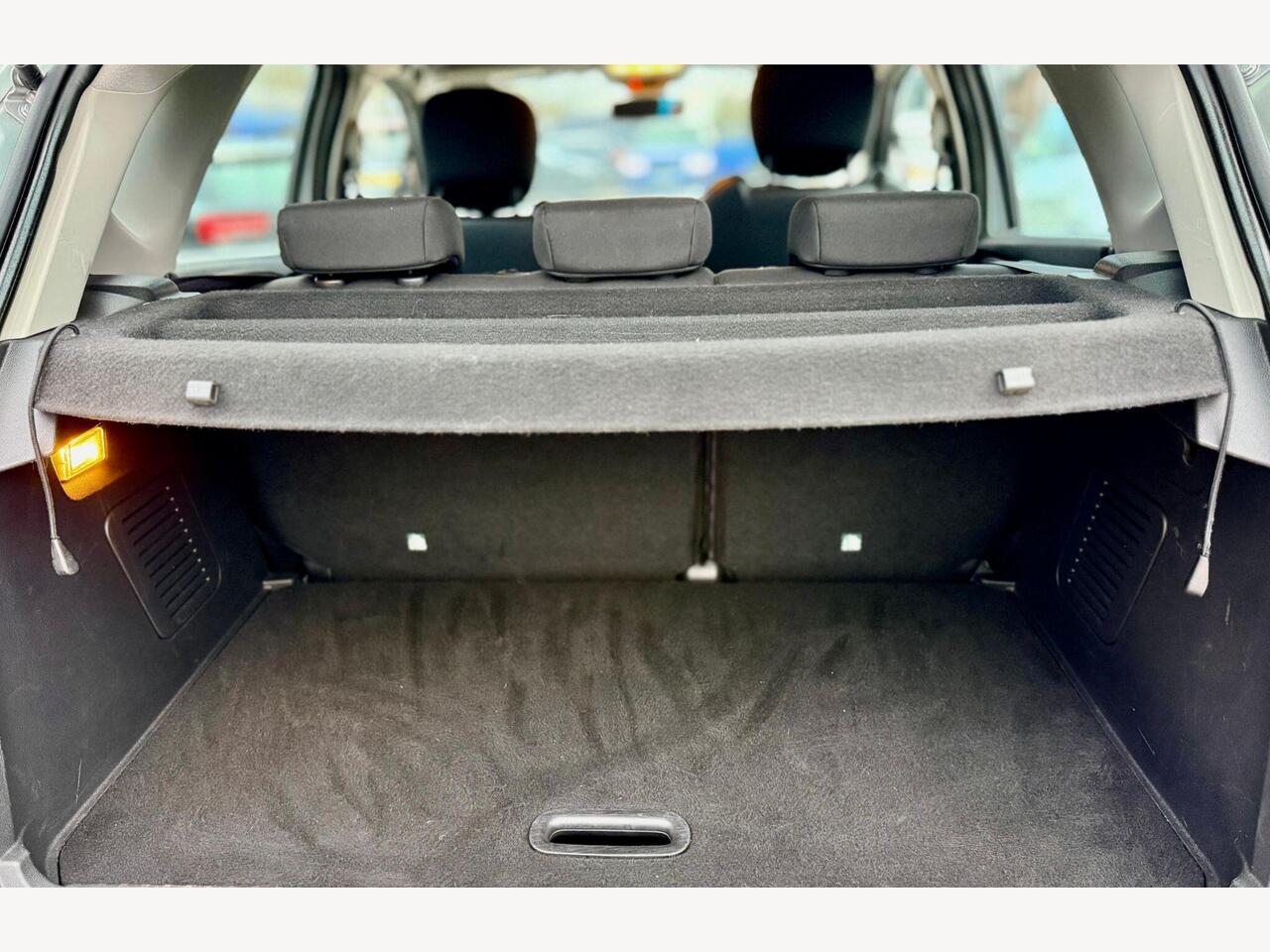 Renault Captur LX17UKW