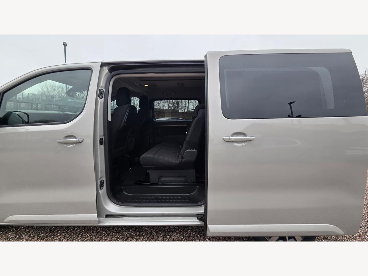 Toyota PROACE Verso RJ21DXX