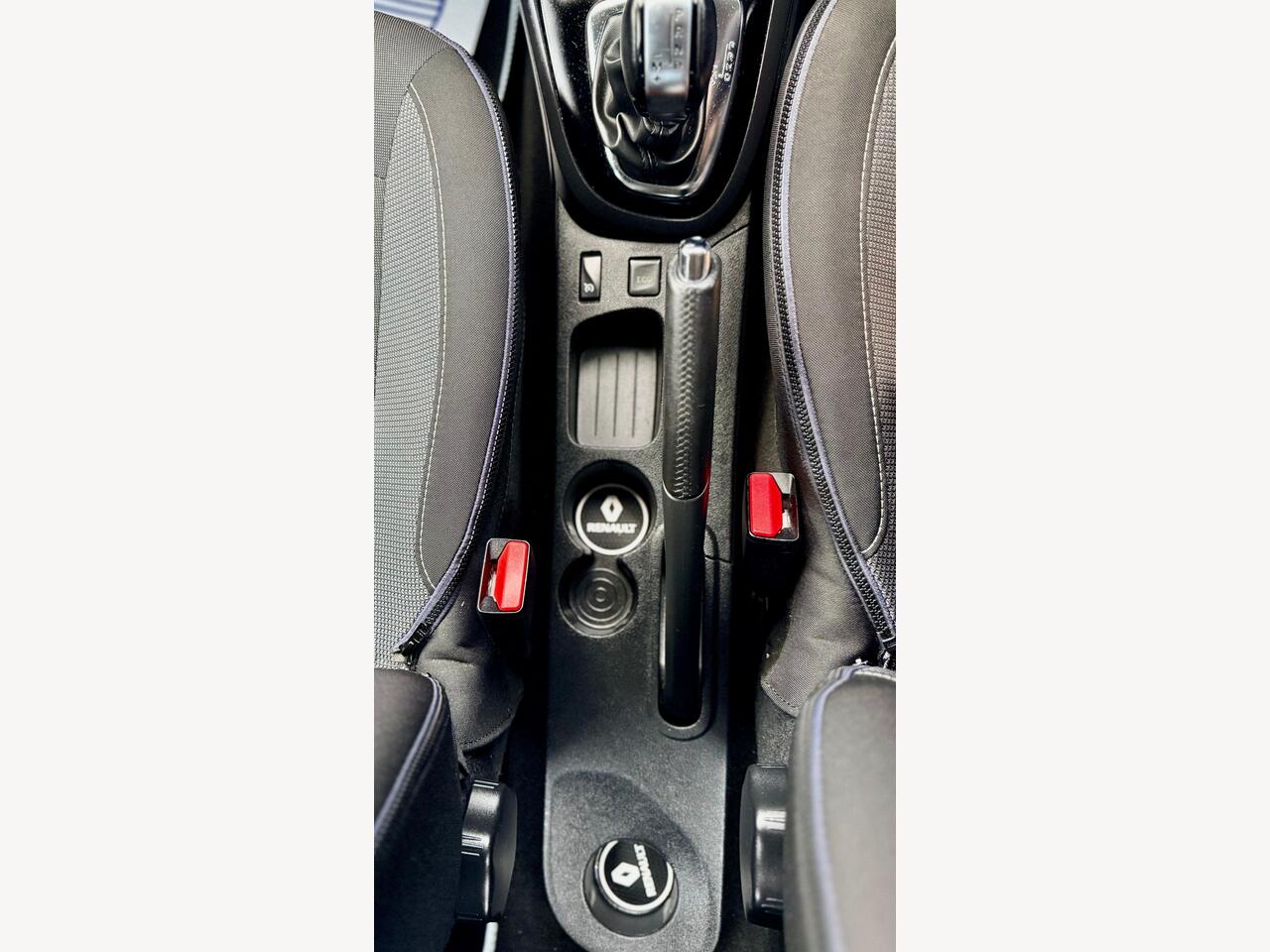 Renault Captur LX17UKW