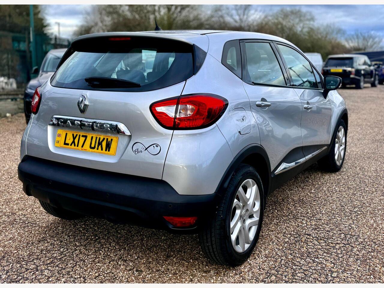 Renault Captur LX17UKW