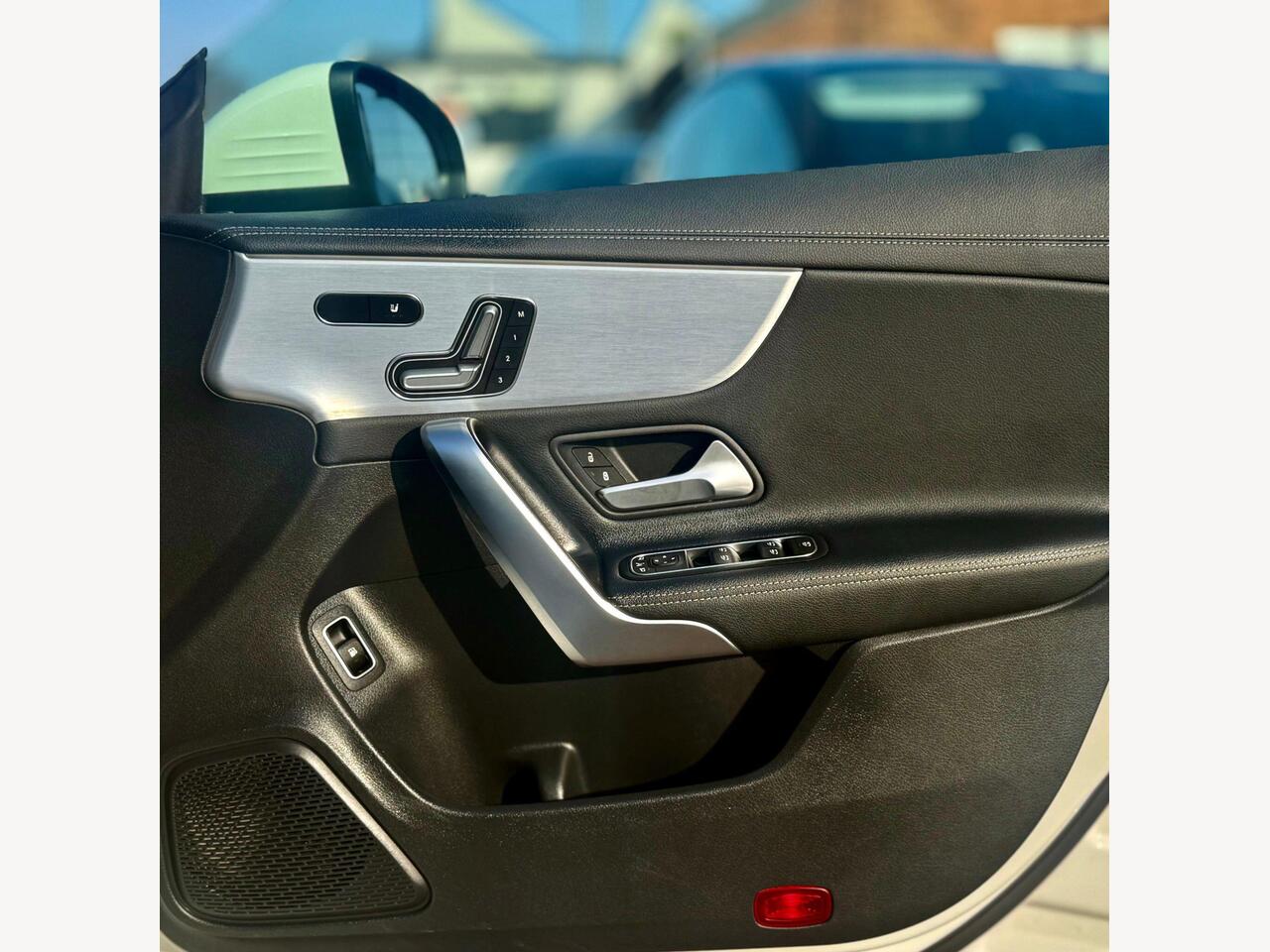 Mercedes-Benz CLA WV71XOX