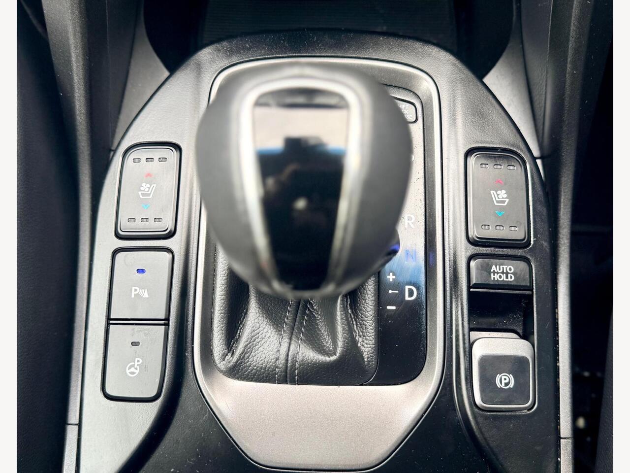 Hyundai Santa Fe EA15DZN