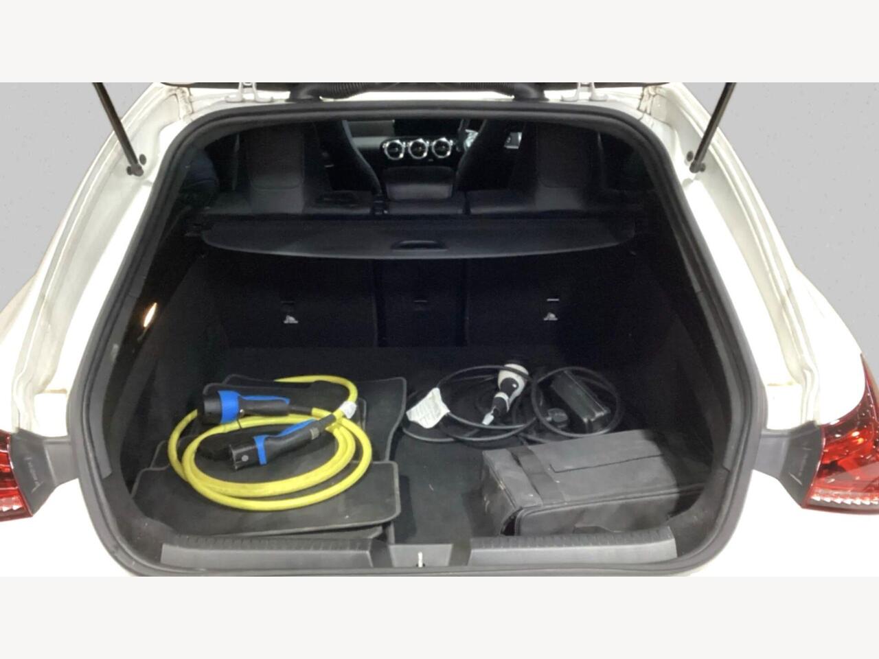 Mercedes-Benz CLA WV71XOX