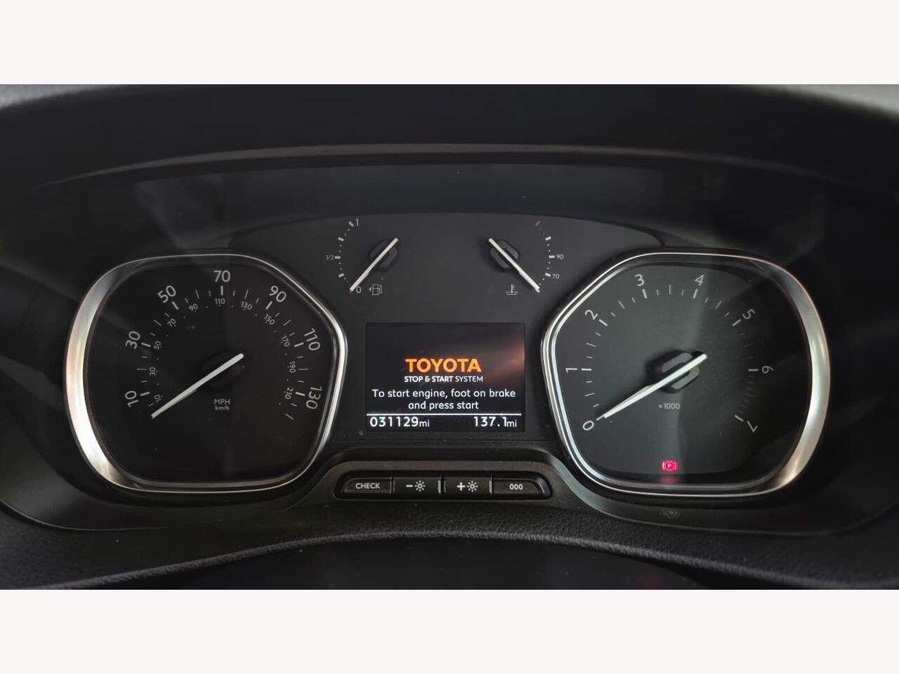 Toyota PROACE Verso RJ70LKN