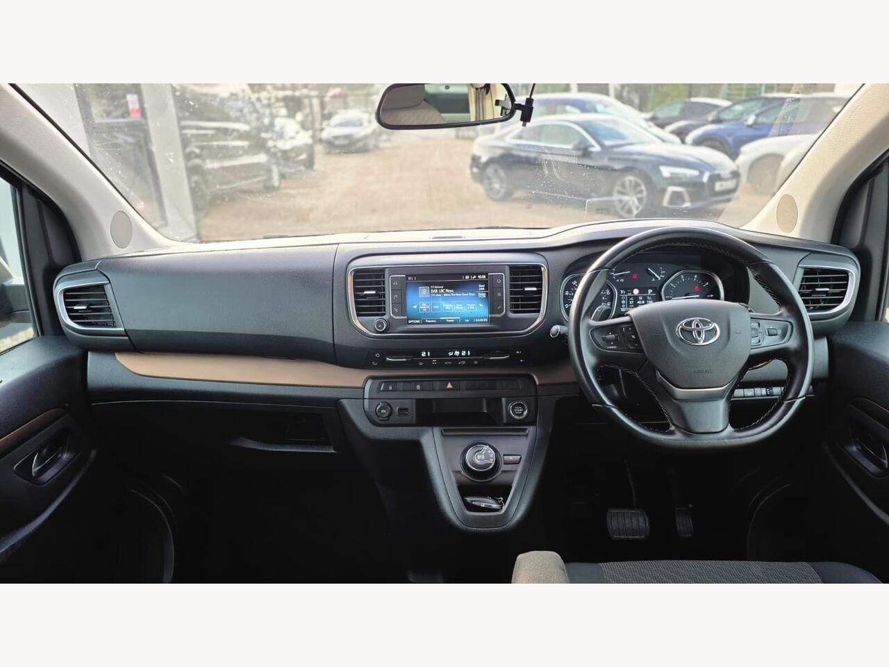 Toyota PROACE Verso RJ70LKN