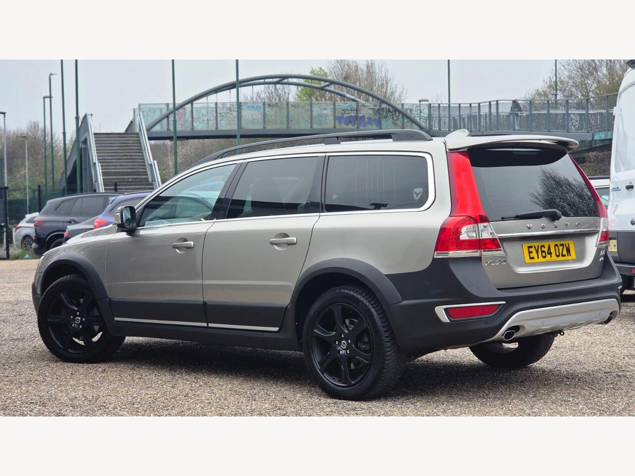 Volvo XC70 EY64OZW