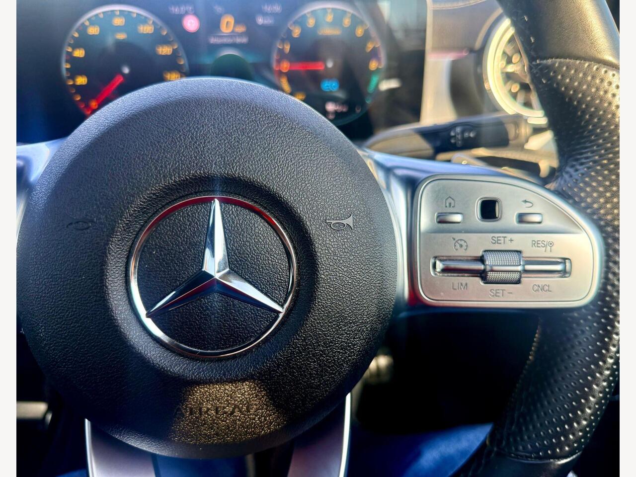 Mercedes-Benz CLA WV71XOX