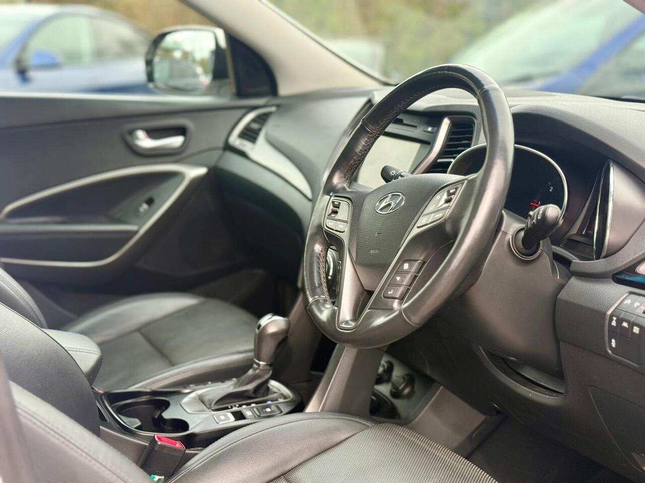 Hyundai Santa Fe EA15DZN