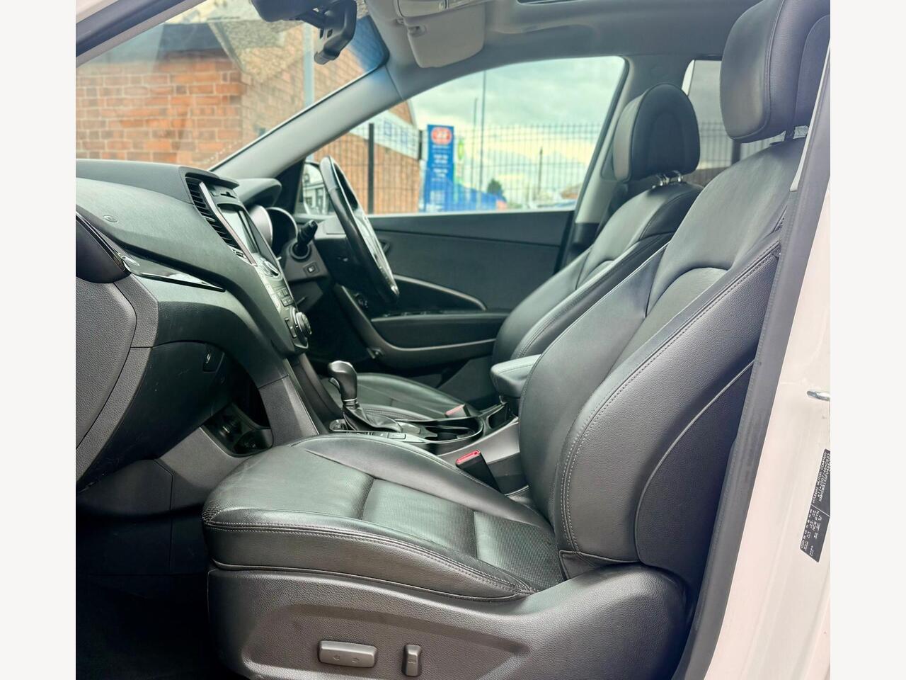 Hyundai Santa Fe EA15DZN