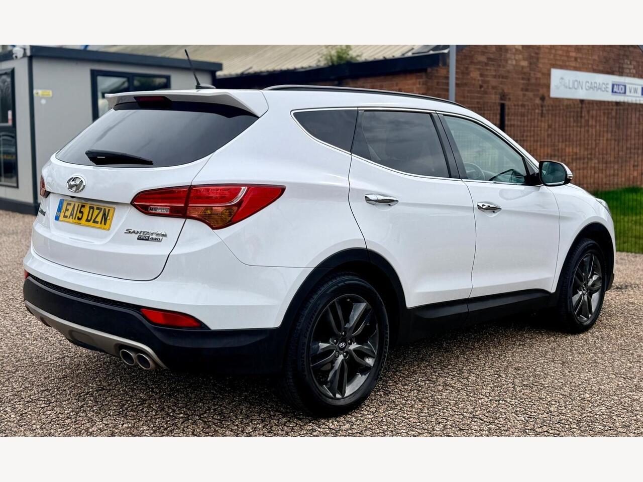 Hyundai Santa Fe EA15DZN