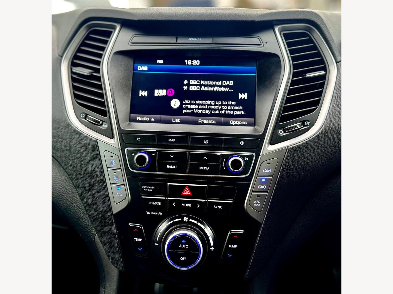 Hyundai Santa Fe VA18LXS