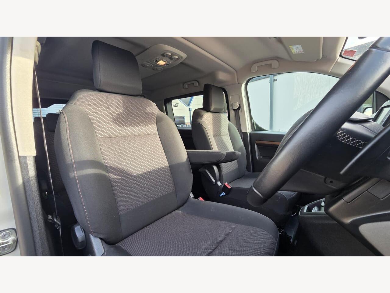 Toyota PROACE Verso RJ70LKN