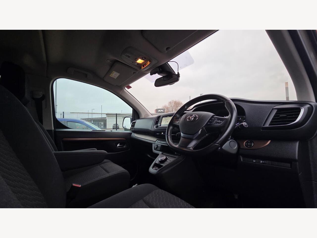 Toyota PROACE Verso RJ70LKN