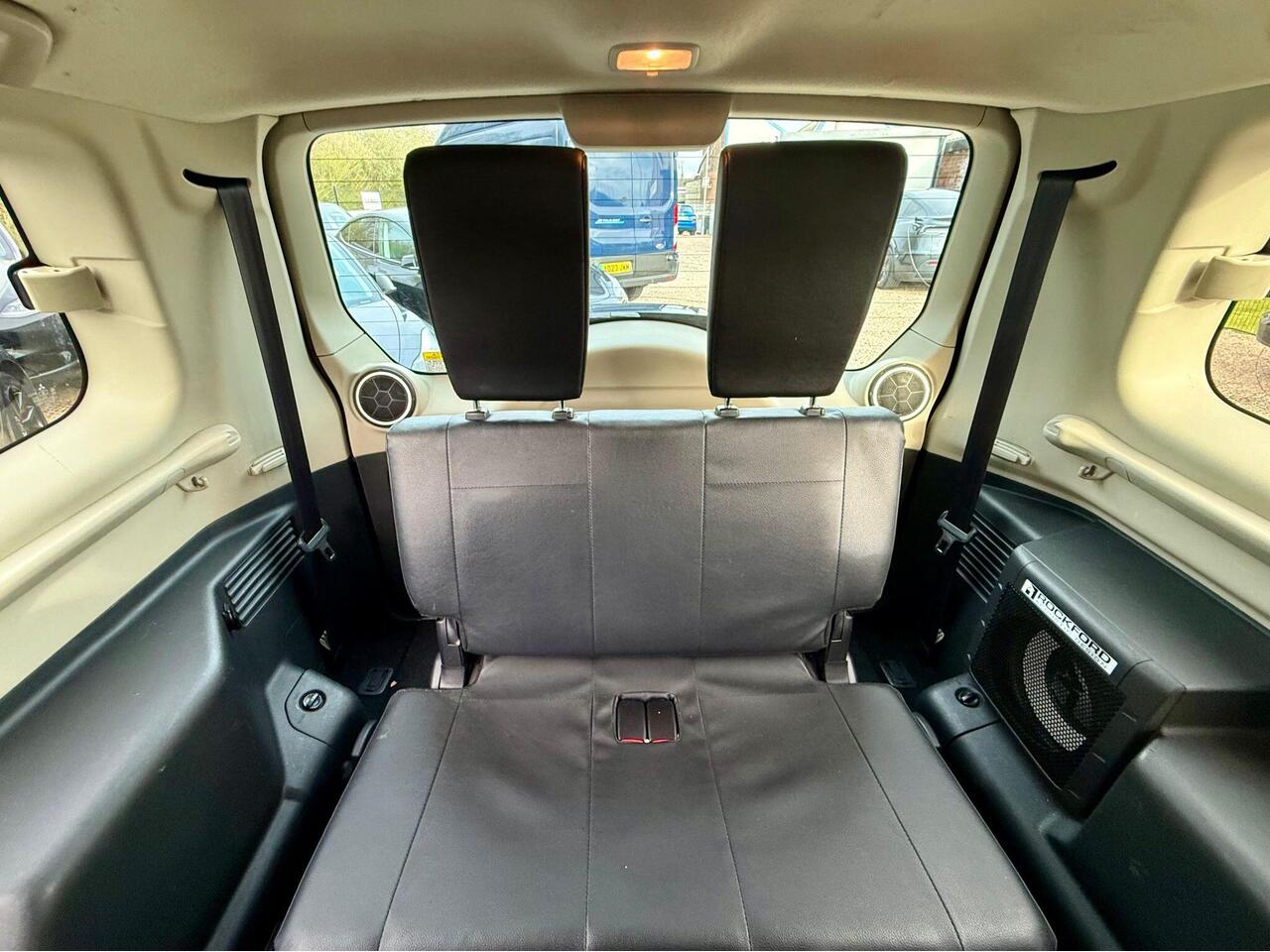 Mitsubishi Shogun YR64RFJ