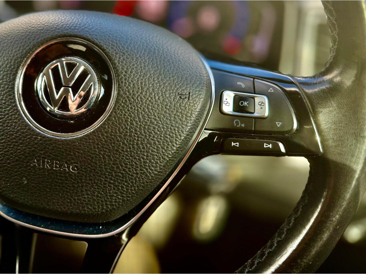 Volkswagen T-Roc DE18TXJ