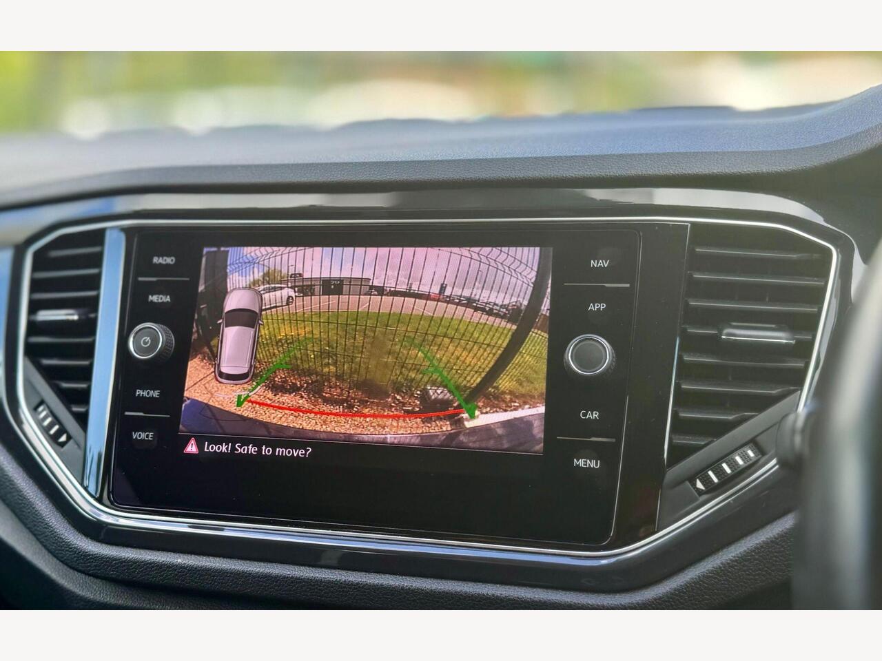 Volkswagen T-Roc DE18TXJ