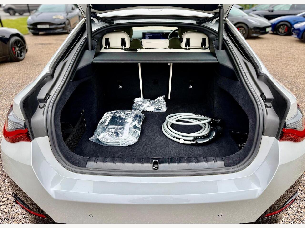 BMW i4 HN23TXY