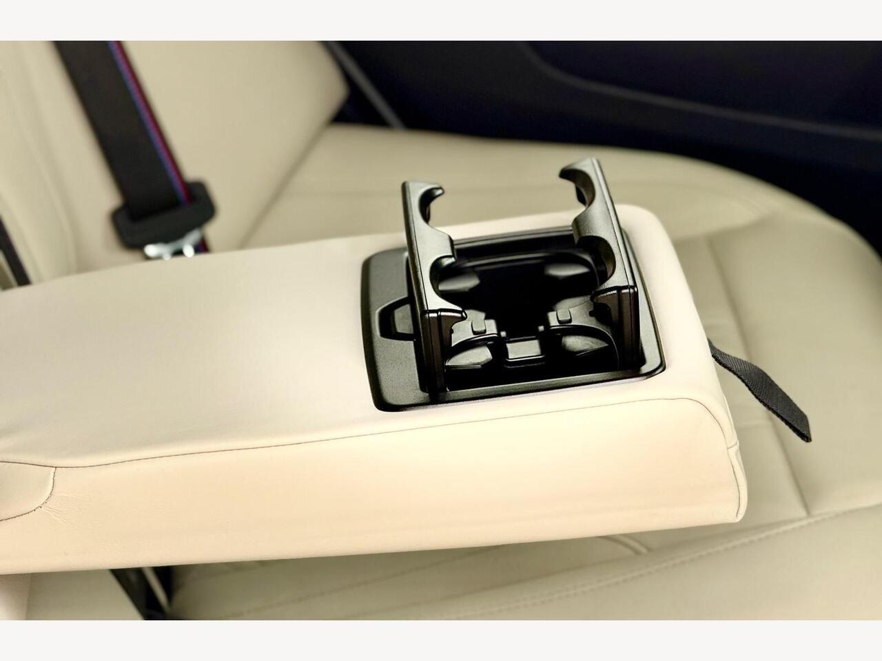 BMW i4 HN23TXY