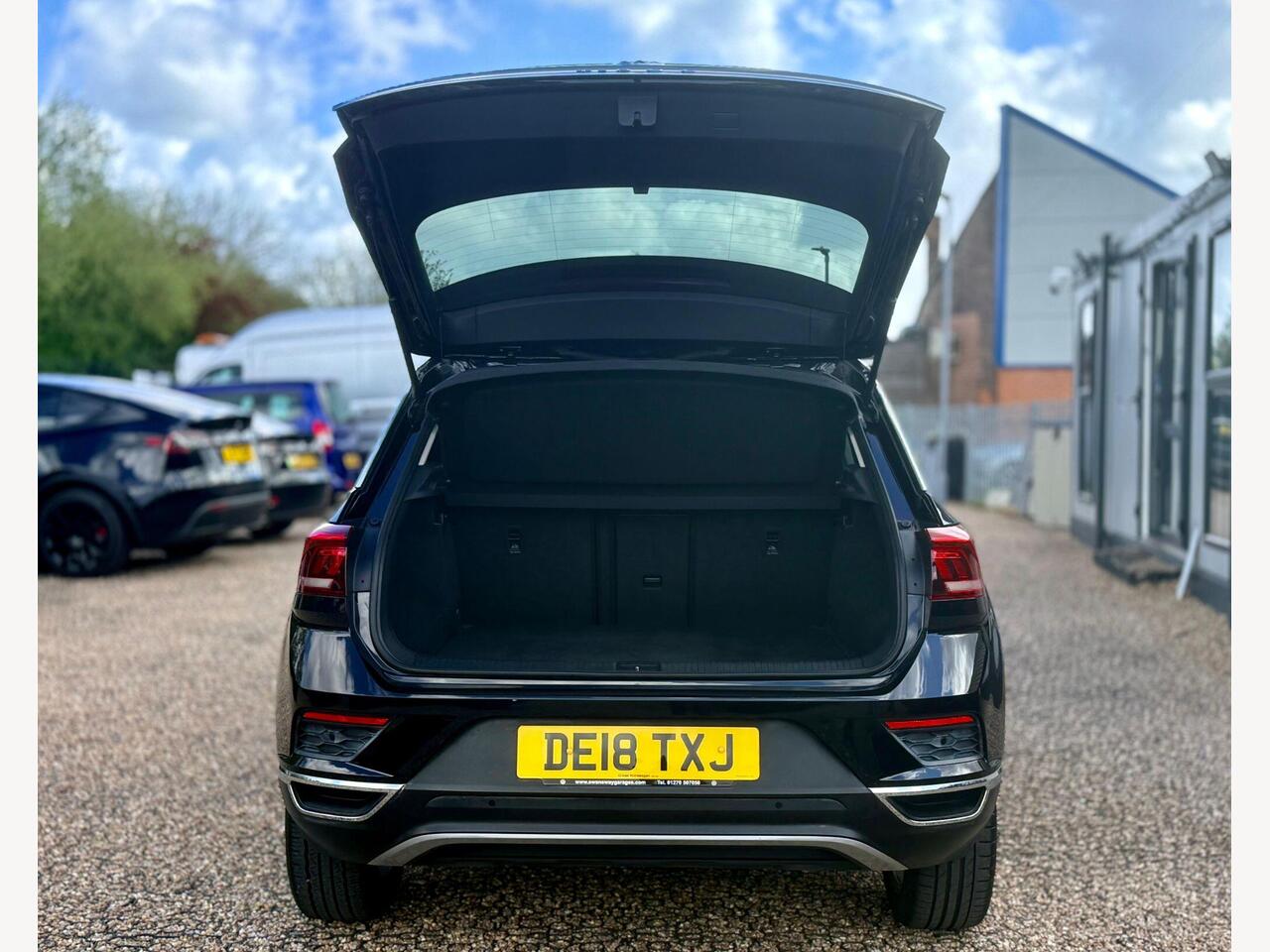 Volkswagen T-Roc DE18TXJ