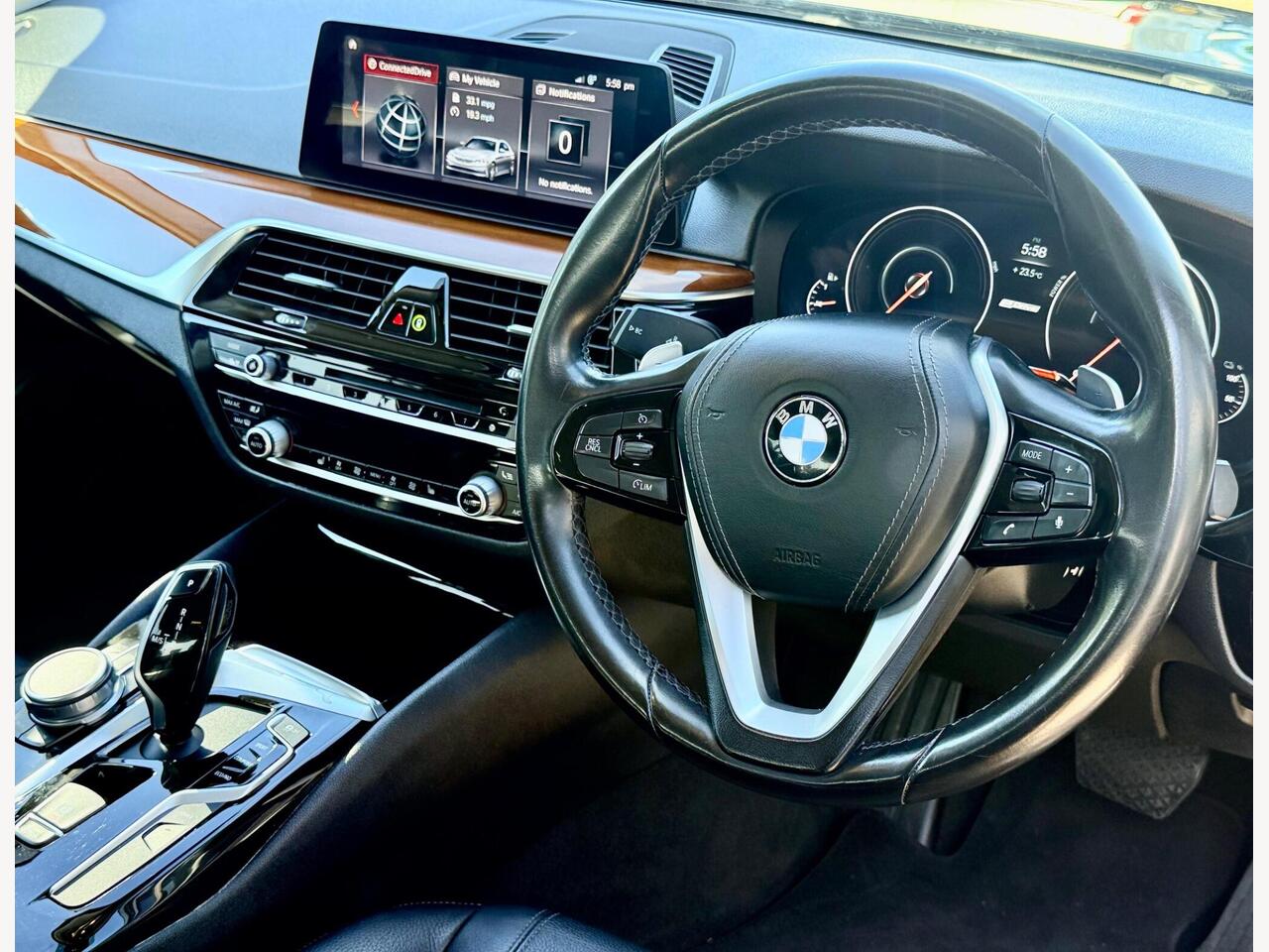 BMW 5 Series LJ19LKD