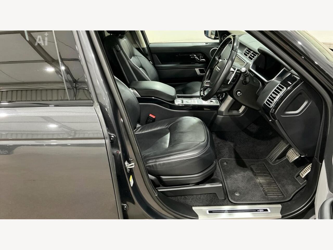 Land Rover Range Rover BV21HZE