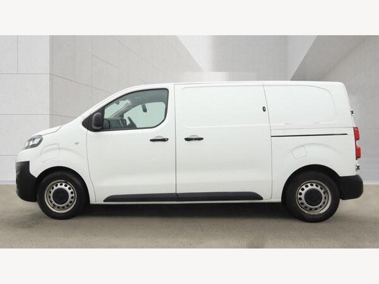 Citroen e-Dispatch AY22YDD